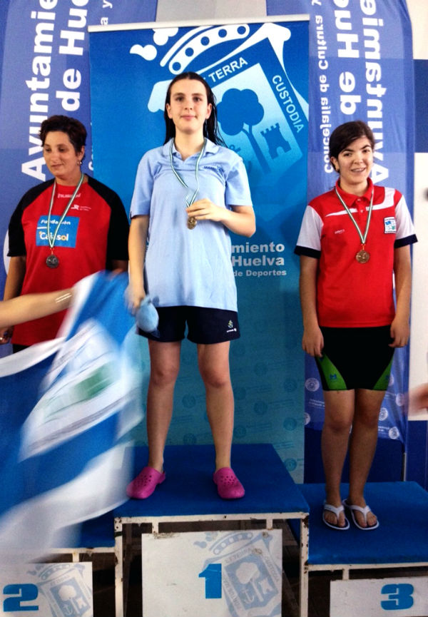 La benalmadense Julia Fernández destaca en el XI Campeonato de Andalucía de Natación Adaptada