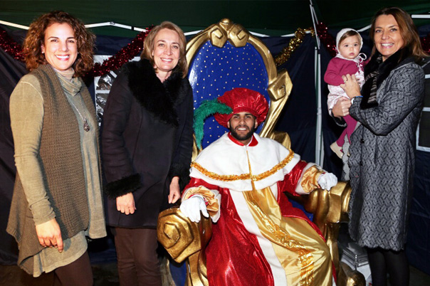 Centenares de niños participan en las fiestas del Cartero Real de Benalmádena Pueblo y Arroyo de la Miel