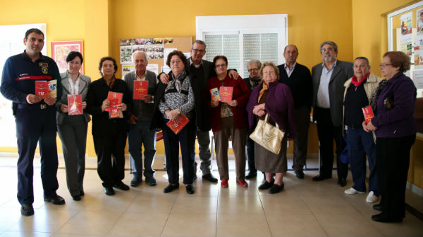 La Delegación de Seguridad Ciudadana y Emergencias ofrece una charla a la tercera edad para evitar los incendios domésticos
