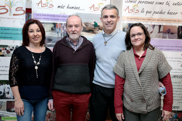 Cerca de un centenar de personas asistieron a la tercera conferencia del ciclo 'Jóvenes y Actualidad'