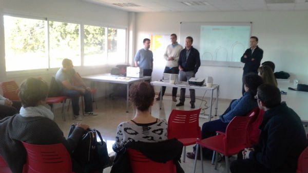 Arrancan los cursos de 'Ofimática' y '30 horas para emprender' en el Parque Innova