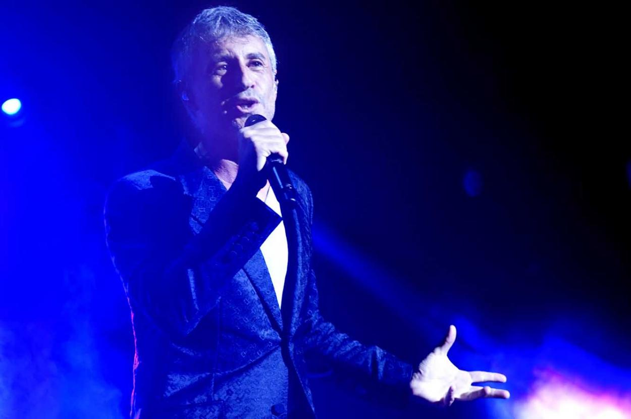 Más de 3.000 personas disfrutaron del concierto de Sergio Dalma en el Puerto Deportivo de Benalmádena