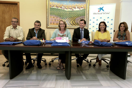 El Ayuntamiento repartirá 200 lotes de material escolar a los alumnos con menos recursos de Benalmádena