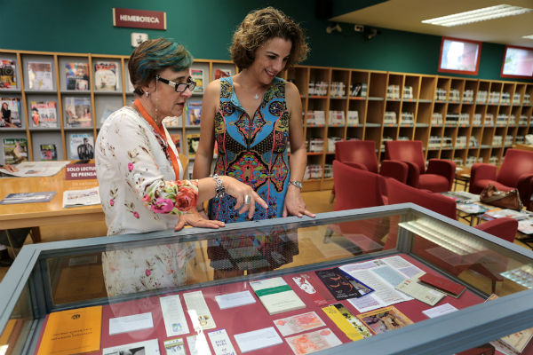 La biblioteca pública de Arroyo de la Miel acoge la exposición 'En torno a Juan Ramón Jiménez'