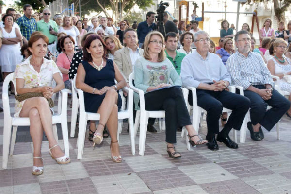 La alcaldesa de Benalmádena preside la inauguración de la sede de la Asociación Española Contra el Cáncer