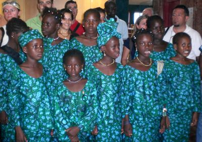 Niñas de Mali visitan Benalmádena