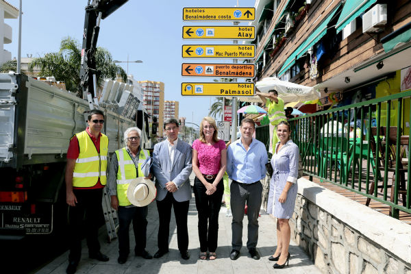 Benalmádena estrena señalización turística para hoteles, campos de golf y centros de ocio