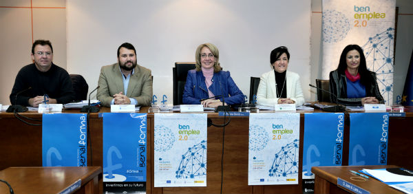La alcaldesa destaca la necesidad de 'aunar y coordinar esfuerzos con la finalidad de mejorar la empleabilidad en el municipio'