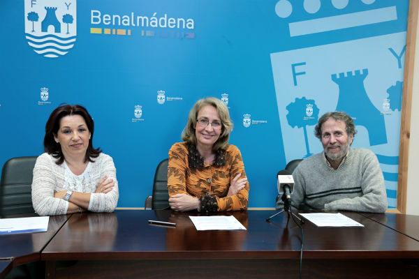 La alcaldesa renueva el convenio para dar continuidad a la Feria Ecológica en PuebloSol