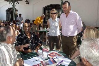  The Mayor visits language workshop in Arroyo de la Miel