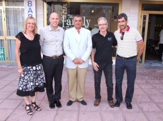 The Mayor Javier Carnero visits “Elim. Family Felowship”
