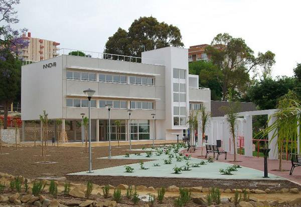 Una treintena de jóvenes participan en un taller gratuito de Manipulador de Alimentos ofrecido por el Parque Innova