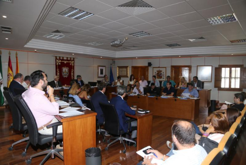 EL AYUNTAMIENTO DE BENALMÁDENA MANTENDRÁ SIN VARIACIÓN LA TARIFA DE AGUA PARA LAS FAMILIAS EN 2019
