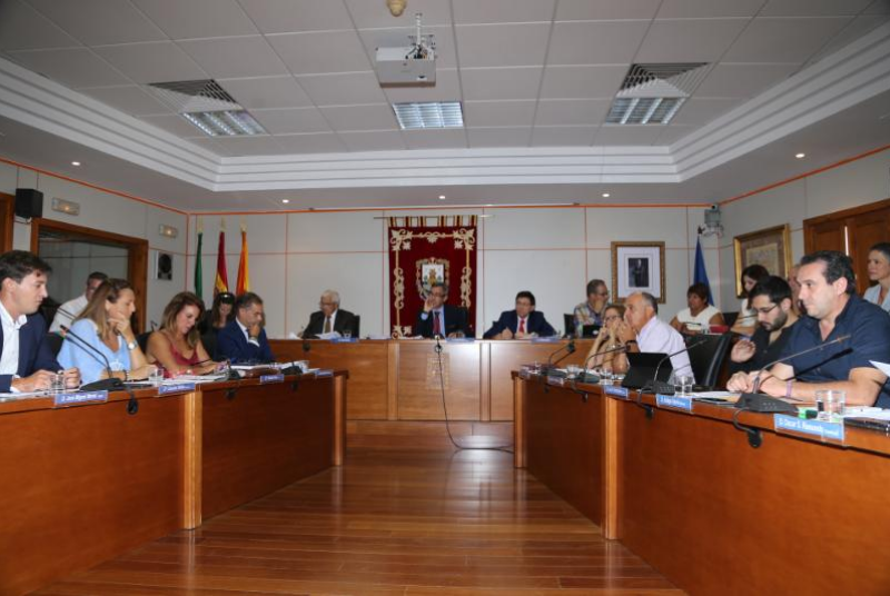 EL AYUNTAMIENTO DE BENALMÁDENA MODIFICA LA ORDENANZA REGULADORA DEL SERVICIO DE TRANSPORTE PÚBLICO PARA OTORGAR NUEVAS LICENCIAS DE TAXI