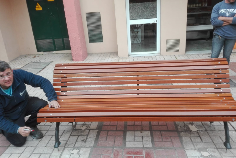 Servicios Operativos continúa el plan de mejoras por barriadas en Calle Higuera.