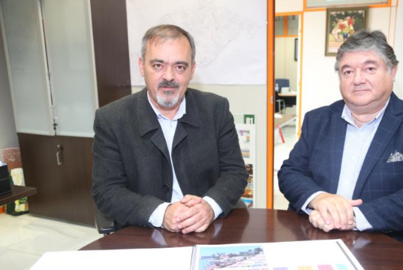 El Equipo de Gobierno plantea cambiar y unificar la imagen de las terrazas comerciales de los tres núcleos de Benalmádena.