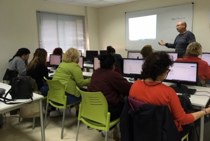 LA CONCEJALÍA DE IGUALDAD ORGANIZA EL CICLO DE TALLERES ‘DIGITALIZADAS’