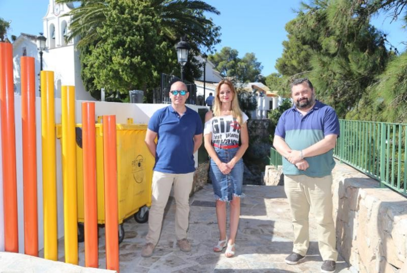 LA CONCEJALA BEATRIZ OLMEDO VISITA LOS TRABAJOS DE LA TERCARA FASE DEL PLAN ‘EMBELLECE BENALMÁDENA’