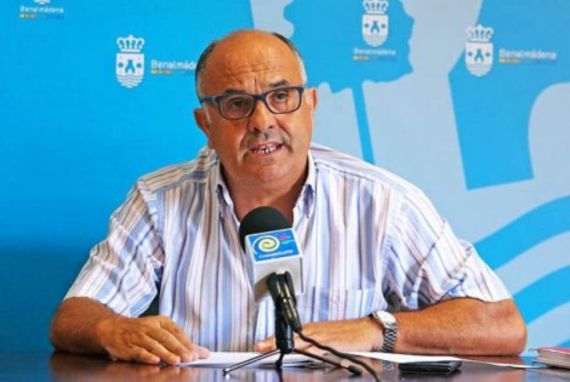 SERVICIOS OPERATIVOS ACOMETEN EL ARREGLO DEL ACCESO AL CEMENTERIO DE BENALMÁDENA PUEBLO