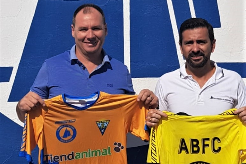 EL PUERTO DEPORTIVO RENUEVA SU CONVENIO DE COLABORACIÓN Y PATROCINIO CON EL ATLÉTICO BENAMIEL