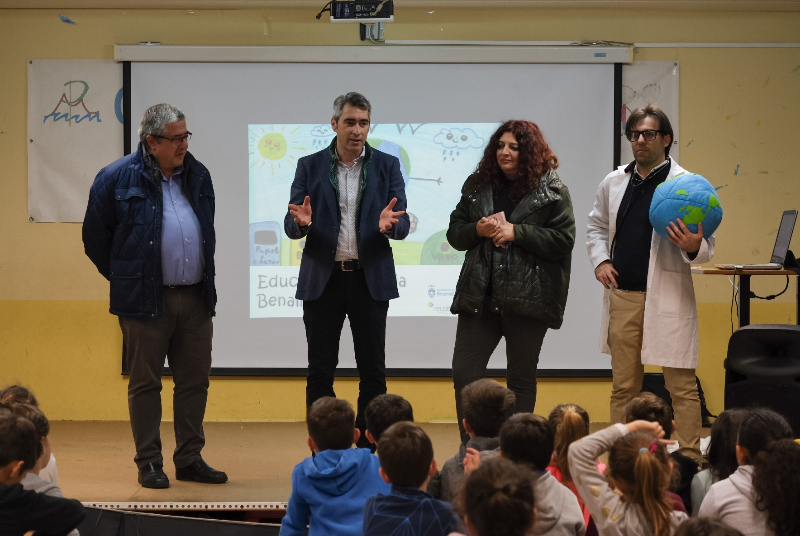 EL AYUNTAMIENTO PONE EN MARCHA LA CAMPAÑA DE EDUCACIÓN MEDIOAMBIENTAL EN LOS COLEGIOS ‘CUREMOS EL PLANETA’