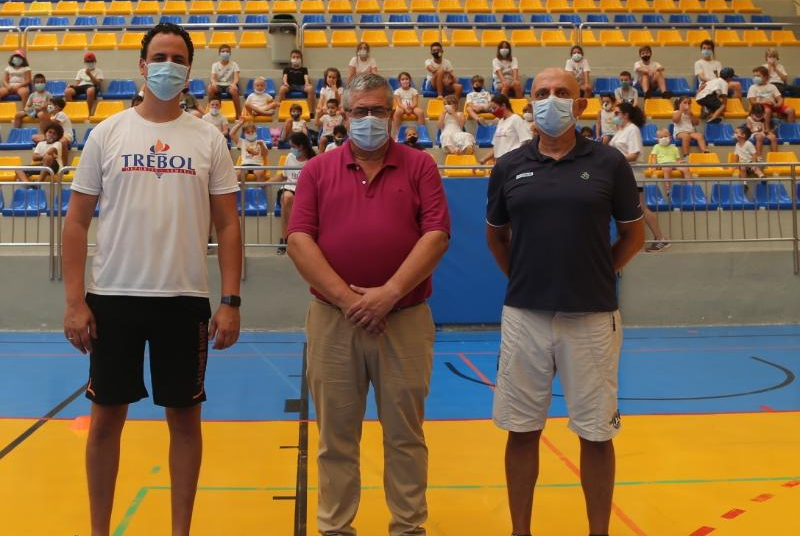 EL POLIDEPORTIVO DE ARROYO DE LA MIEL ACOGE LOS CAMPAMENTOS DE VERANO EL CAO Y DE TECNIFICACIÓN DE BALONCESTO
