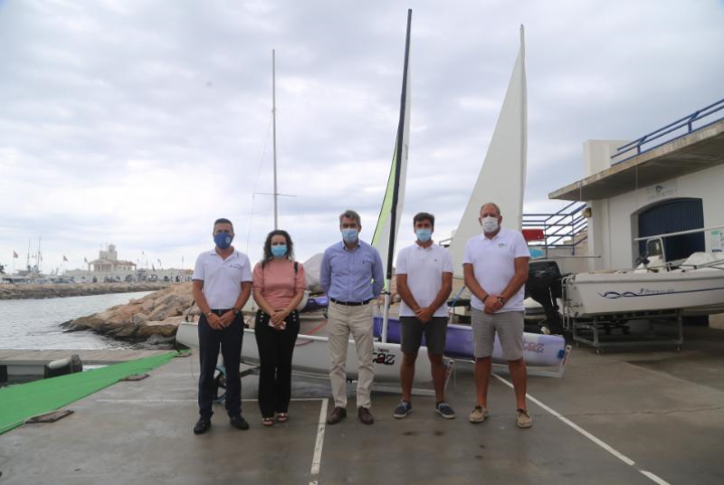 LA ESCUELA NÁUTICA MUNICIPAL ARRANCA UN NUEVO TRIMESTRE CON LA INCORPORACIÓN DE CLASES DE WINDSURF