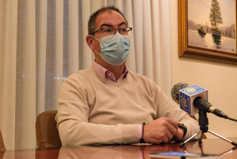 EL CONCEJAL DE SEGURIDAD REALIZA UN LLAMAMIENTO A LAS AMPAS “PARA QUE COLABOREN EN LA VIGILANCIA DE LAS ENTRADAS Y SALIDAS DE ALUMNOS A LOS CENTROS EDUCATIVOS”