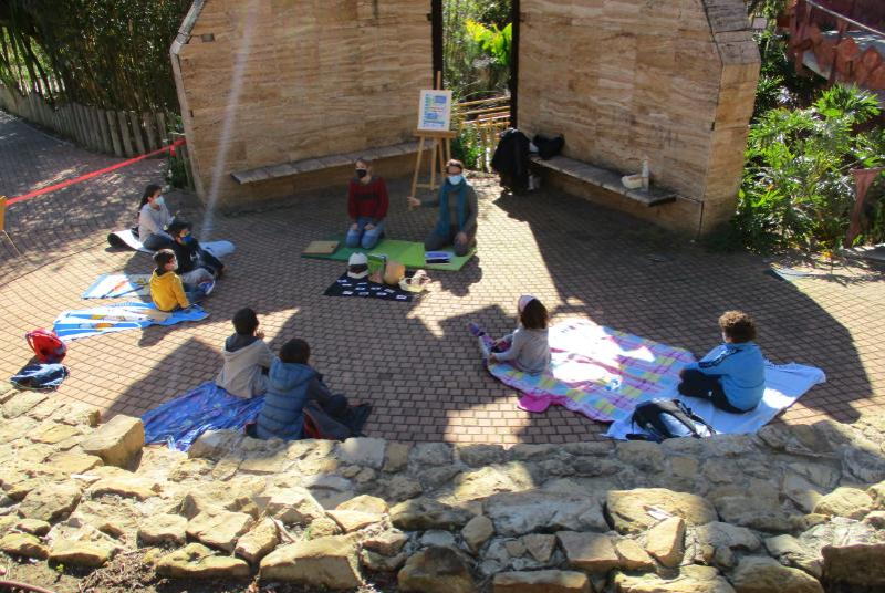 LA BIBLIOTECA PÚBLICA ARROYO DE LA MIEL ORGANIZA EL TALLER INFANTIL ‘FRUTOGRAFÍAS ENTRE CUENTOS’