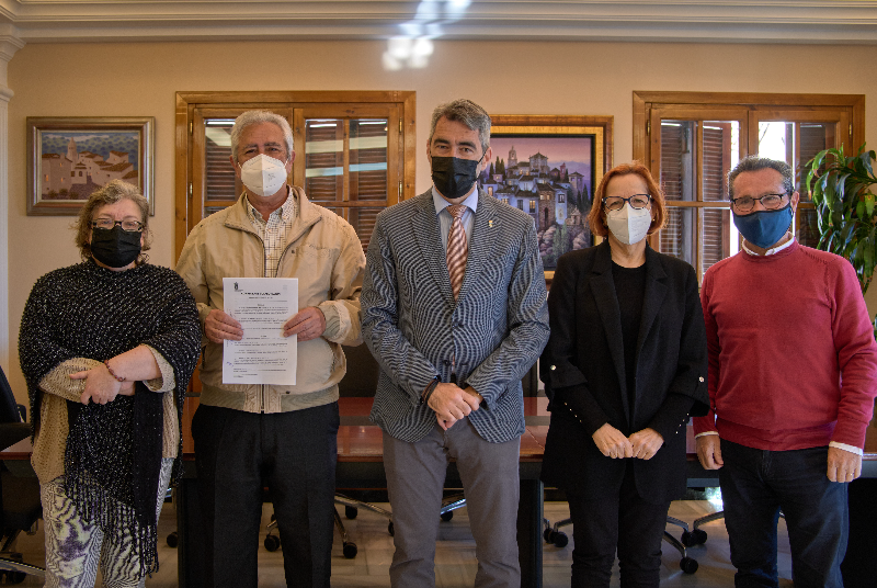 EL AYUNTAMIENTO RENUEVA SU COLABORACIÓN CON LA ASOCIACIÓN TEATRAL DUENDESCENA