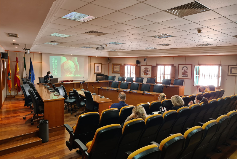 EL ALCALDE SUBRAYA “LA IMPORTANCIA DE LA PARTICIPACIÓN CIUDADANA EN EL PROCESO DE REVISIÓN DEL PLAN DE MOVILIDAD SOSTENIBLE DE BENALMÁDENA”