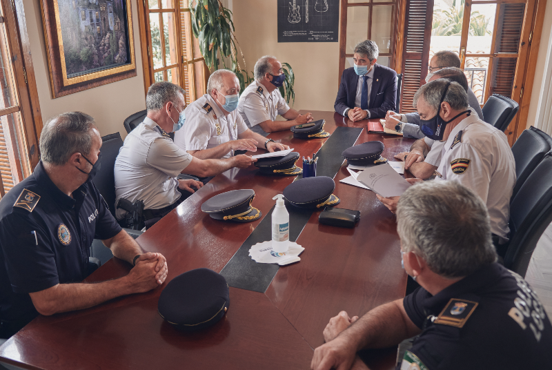 EL EQUIPO DE GOBIERNO RECLAMA ANTE EL JEFE SUPERIOR DE LA POLICÍA NACIONAL EN ANDALUCÍA ORIENTAL LA NECESIDAD DE QUE BENALMÁDENA DISPONGA DE UNA COMISARÍA PROPIA