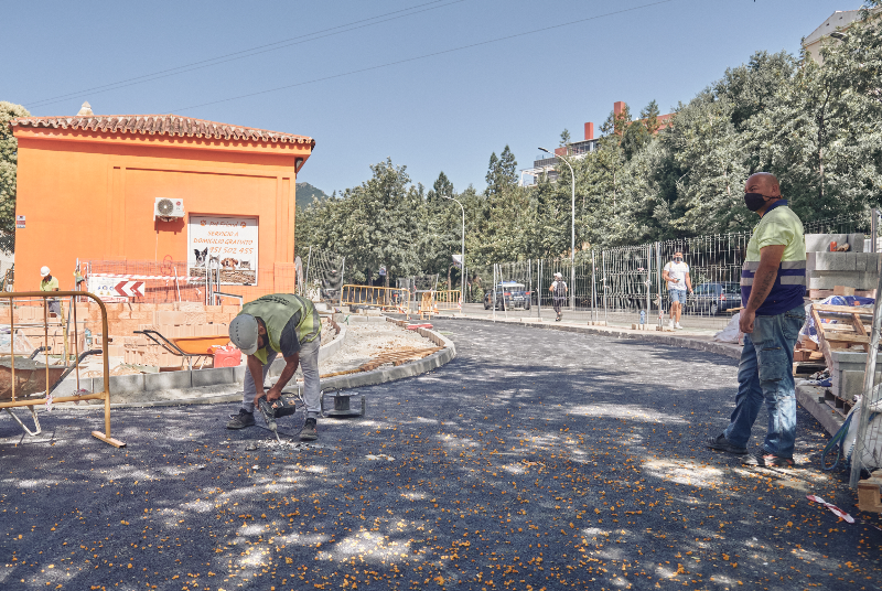 MAÑANA SE VOLVERÁ A ABRIR AL TRÁFICO CALLE MONTÍCULO TRAS LAS OBRAS DE EMERGENCIA