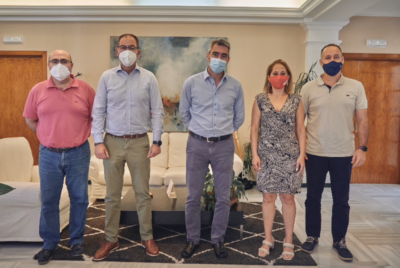 EL ALCALDE SE REUNE CON LA NUEVA PRESIDENTA DE LA FEDERACIÓN DE SERVICIOS A LA CIUDADANÍA DE CC.OO. EN MÁLAGA