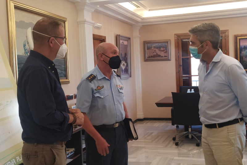 EL ALCALDE MANTIENE UN ENCUENTRO CON EL NUEVO SUBDELEGADO DE DEFENSA EN MÁLAGA