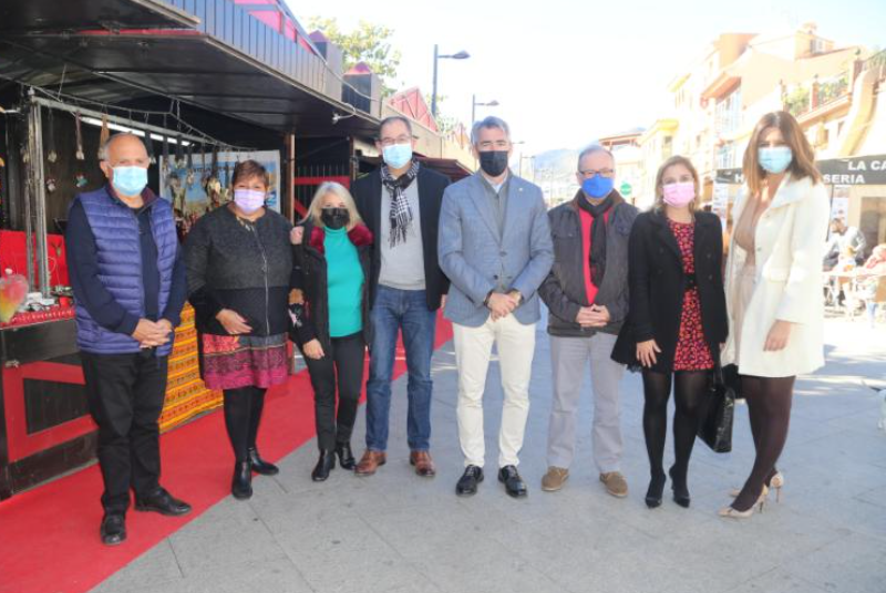 BENALMÁDENA INICIA SU PROGRAMACIÓN NAVIDEÑA CON LA INAUGURACIÓN DEL MERCADILLO DE NAVIDAD EN ARROYO DE LA MIEL