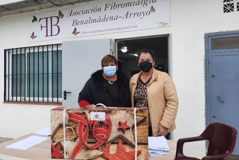 EL EQUIPO DE GOBIERNO REPARTE MÁS DE 200 CESTAS DE NAVIDAD ENTRE FAMILIAS EN RIESGO DE EXCLUSIÓN SOCIAL DE BENALMÁDENA 