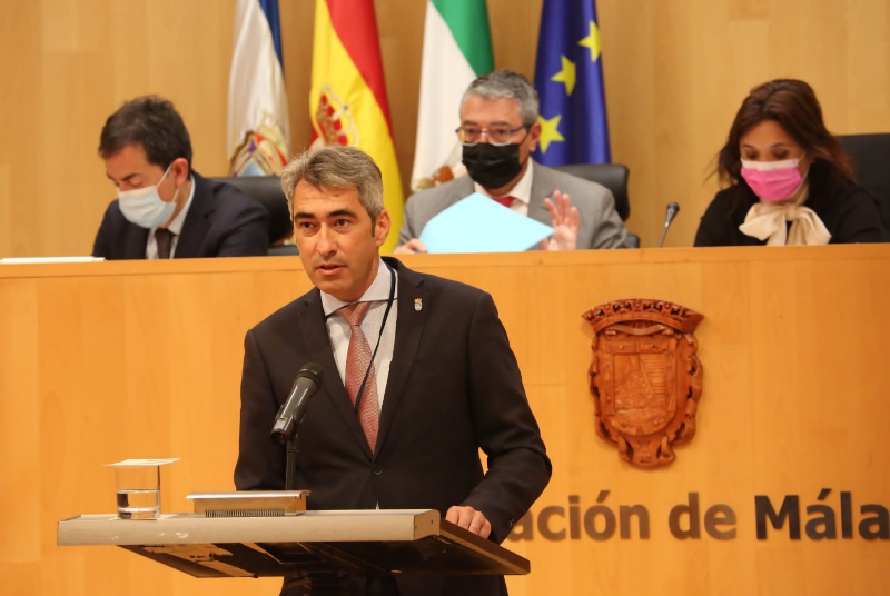 VÍCTOR NAVAS RECLAMA EN LA TRIBUNA DE ALCALDES DEL PLENO DE DIPUTACIÓN UN CENTRO DE ALZHEIMER PARA BENALMÁDENA