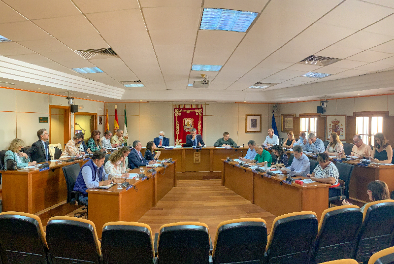 EL PLENO APRUEBA POR UNANIMIDAD LAS BASES REGULADORAS DEL NUEVO PLAN DE SUBVENCIONES PARA COMERCIOS LOCALES ‘IMPULSA BENALMÁDENA’