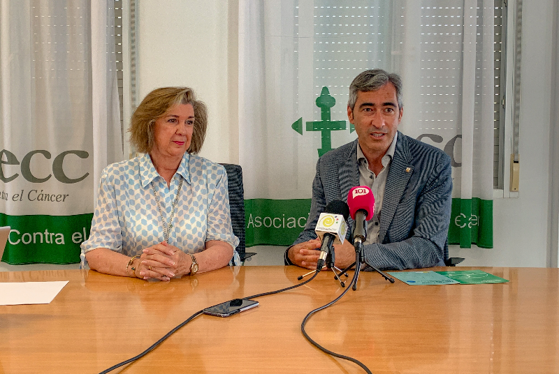 EL AYUNTAMIENTO ESTUDIA, A PETICIÓN DE LA AECC, CONVERTIR EN ESPACIO LIBRE DE HUMOS ALGÚN ENCLAVE EMBLEMÁTICO DE BENALMÁDENA