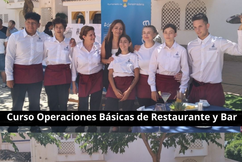 EL ALUMNADO DEL CURSO DE ‘OPERACIONES BÁSICAS DE RESTAURANTE Y BAR’ DAN LA BIENVENIDA A LOS CURSOS DE ALBAÑILERÍA Y ELECTRICIDAD