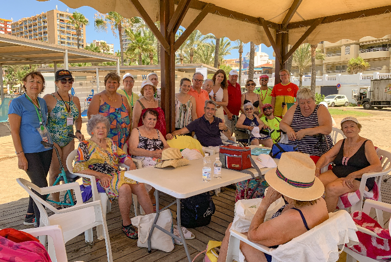 BENALMÁDENA ARRANCA SU TEMPORADA DE BAÑO ADAPTADO EN LA PLAYA DE MALAPESQUERA, DISTINGUIDA COMO UNA DE LAS MÁS INCLUSIVAS DE LA PROVINCIA DE MÁLAGA
