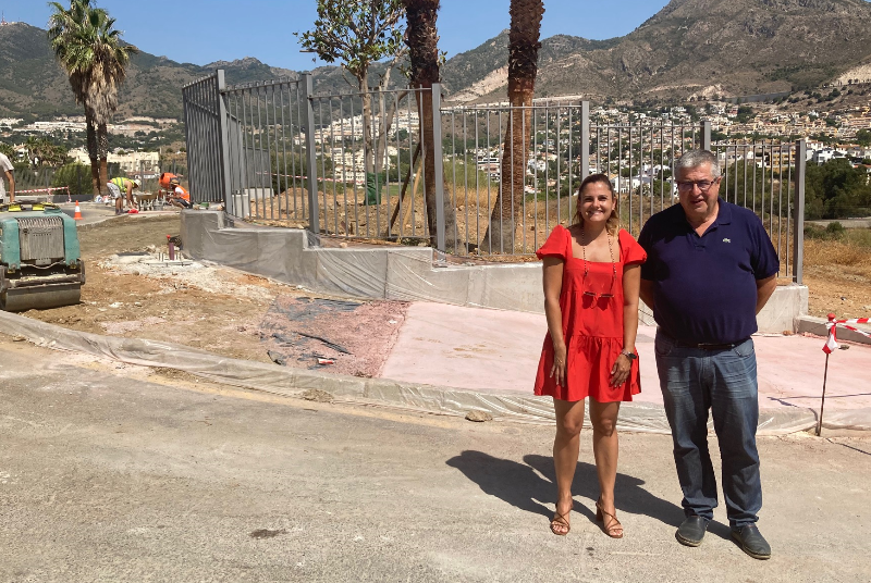 AVANZAN A BUEN RITMO LOS TRABAJOS DE VALLADO Y CERRAMIENTO DEL PARQUE AL-BAYTAR