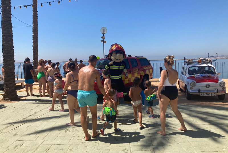 BOMBEROS DE BENALMÁDENA OFRECEN FORMACIÓN EN MATERIA DE PREVENCIÓN A LOS TURISTAS ALOJADOS EN LOS HOTELES