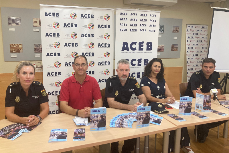 LA POLICÍA NACIONAL PRESENTA EN BENALMÁDENA SU CAMPAÑA DE ‘COMERCIO SEGURO’ PARA ESTE VERANO