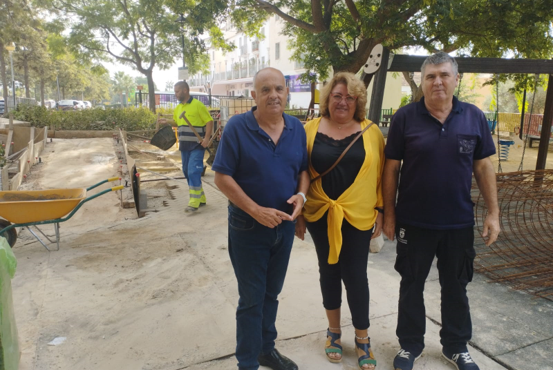 SERVICIOS OPERATIVOS ACOMETEN TRABAJOS DE MEJORA Y ACONDICIONAMIENTO EN LA ZONA DE BENAMAINA SUR