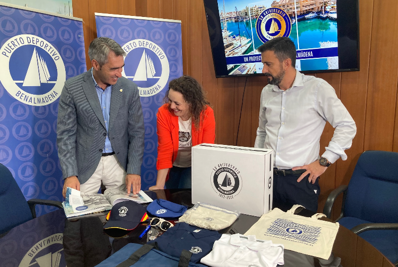 BENALMÁDENA CELEBRA EL 50 ANIVERSARIO DE LA CREACIÓN DEL PUERTO DEPORTIVO CON LA EDICIÓN DE UN LIBRO CONMEMORATIVO CON UN RECORRIDO GRÁFICO POR SU HISTORIA