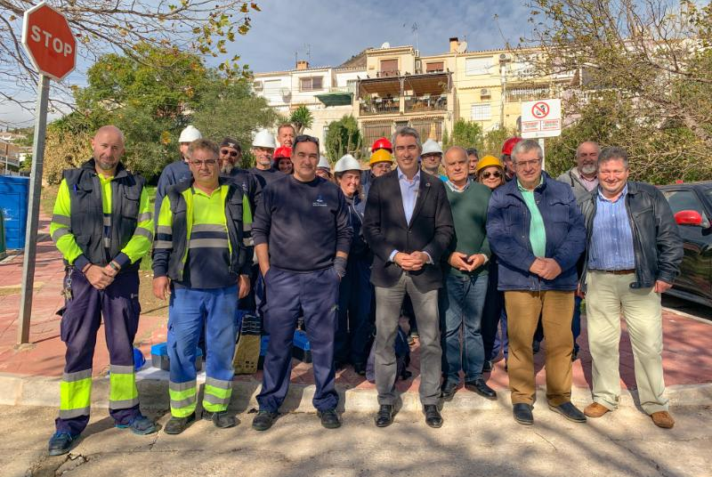 TRABAJADORES DEL PROGRAMA DE EMPLEO Y FORMACIÓN MEJORAN EL ALUMBRADO PÚBLICO EN LA ZONA DE VERACRUZ