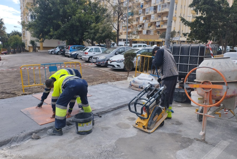 SERVICIOS OPERATIVOS CONTINÚAN CON EL PLAN DE MEJORAS CON UNA ACTUACIÓN EN AVENIDA GAMONAL