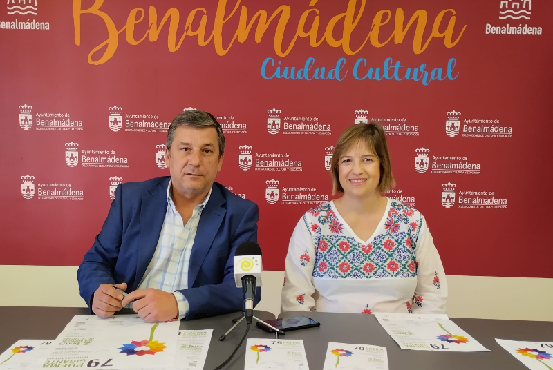 BENALMÁDENA CELEBRA UNA NUEVA EDICIÓN DEL POEMA GIGANTE EL 21 DE MARZO, DÍA MUNDIAL DE LA POESÍA